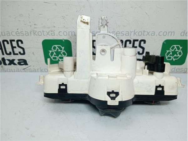 MANDOS CALEFACCION / A.A. Renault Clio III (2005-) 1.5 Confort Expression [1,5 Ltr. - 63 kW dCi Diesel CAT] - 38402 / 69
