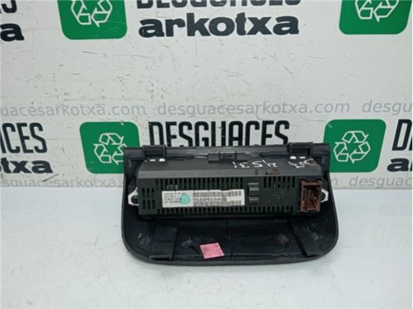 PANTALLA NAVEGADOR Peugeot 307 Berlina (S2)(06.2005-) 1.6 D-Sign [1,6 Ltr. - 80 kW 16V CAT (NFU / TU5JP4)] - 38403 / 966