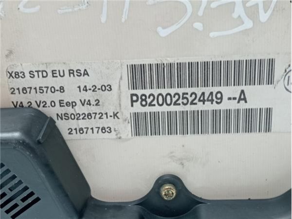 CUADRO INSTRUMENTOS Renault Trafic II Combi (04.2001-) 1.9 27 CN Combi6 acristalado parcial [1,9 Ltr. - 74 kW Diesel] - 