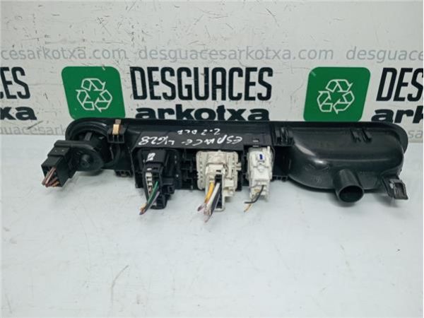 MANDO ELEVALUNAS DEL. IZDO. Renault Espace IV (JK0)(2002-) 2.2 Expression [2,2 Ltr. - 110 kW dCi Turbodiesel] - 38438 / 