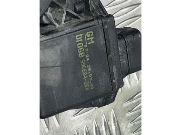 ELEVALUNAS ELECTRICO IZDO. Opel Astra G Coupe (2000-) 2.2 16V Edition [2,2 Ltr. - 108 kW 16V CAT (Z 22 SE)] - 38439 / 99