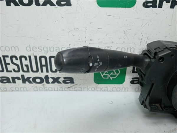 MANDO MULTIFUNCION Peugeot 308 (2007-) 1.4 Confort [1,4 Ltr. - 70 kW 16V VTi CAT (8FS / EP3)] - 38465 / 96652989XT, 1227