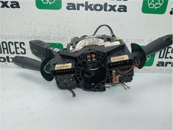 MANDO MULTIFUNCION Renault Espace IV (JK0)(2002-) 2.2 Expression [2,2 Ltr. - 110 kW dCi Turbodiesel] - 38511 / 820026078