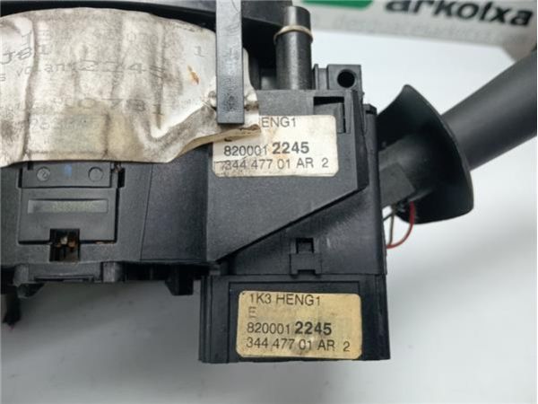 MANDO MULTIFUNCION Renault Espace IV (JK0)(2002-) 2.2 Expression [2,2 Ltr. - 110 kW dCi Turbodiesel] - 38511 / 820026078