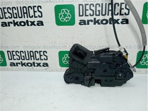 CERRADURA PUERTA DEL. IZDA. Volkswagen Polo V (6R1)(06.2009-) 1.6 Sport [1,6 Ltr. - 77 kW TDI DPF] - 38514 / 5K1837015B