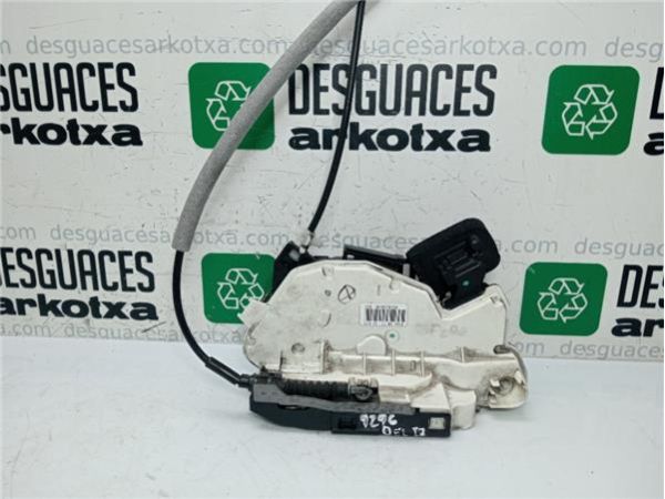 CERRADURA PUERTA DEL. IZDA. Volkswagen Polo V (6R1)(06.2009-) 1.6 Sport [1,6 Ltr. - 77 kW TDI DPF] - 38514 / 5K1837015B