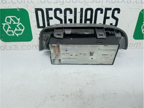 MANDO ELEVALUNAS DEL. IZDO. Nissan NV200 /Evalia (M20/M)(08.2009-) 1.5 NV200 Furgón Comfort [1,5 Ltr. - 66 kW dCi CAT]  2