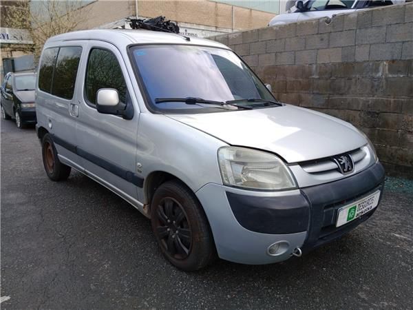 RETROVISOR IZDO. Peugeot Partner (S2)(2002-) 2.0 Combi Plus [2,0 Ltr. - 66 kW HDi CAT] - 38540