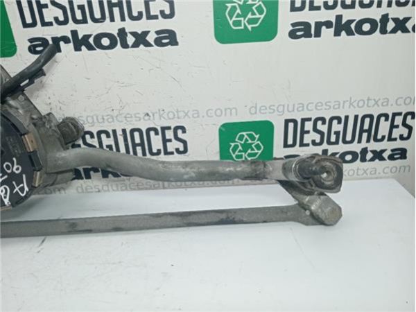 MOTOR LIMPIAPARABRISAS DEL. Audi A6 Berlina (4F2)(2004-) 2.4 [2,4 Ltr. - 130 kW V6 24V CAT (BDW)] - 38664 / 4F1955119