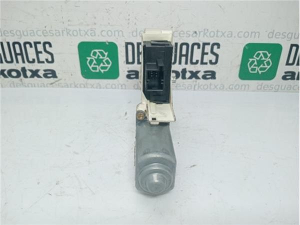 MOTOR ELEVALUNAS DEL. IZDO. Audi A6 Berlina (4F2)(2004-) 2.4 [2,4 Ltr. - 130 kW V6 24V CAT (BDW)] - 38666 / 4F0959801B