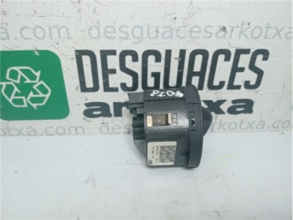 MANDO DE LUCES Audi A6 Berlina (4F2)(2004-) 2.4 [2,4 Ltr. - 130 kW V6 24V CAT (BDW)] - 38676 / 4F1941531D