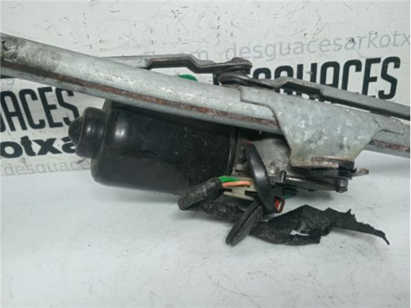 MOTOR LIMPIAPARABRISAS DEL. Volkswagen New Beetle Berlina (9C1/1C1)(1999-) 2.0 [2,0 Ltr. - 85 kW] - 38692 / 1C1955023A 2