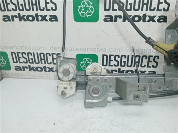 MOTOR ELEVALUNAS DEL. DCHO. Renault Kangoo 1.5 DCI GRAND (FW) 86CV (2008 2022) (63 KW) - 38733 / 402086A