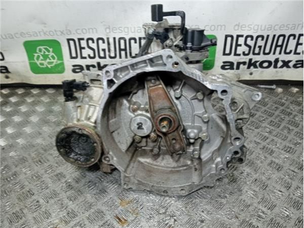 CAJA CAMBIOS MANUAL Volkswagen New Beetle Berlina (9C1/1C1)(1999-) 2.0 [2,0 Ltr. - 85 kW] - 38750 / 02J301107C