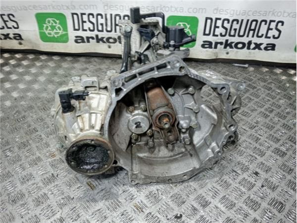 CAJA CAMBIOS MANUAL Volkswagen New Beetle Berlina (9C1/1C1)(1999-) 2.0 [2,0 Ltr. - 85 kW] - 38750 / 02J301107C