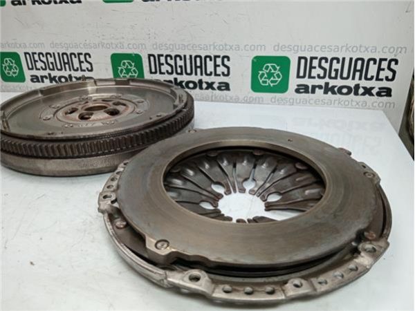 KIT EMBRAGUE COMPLETO Seat Altea 1.6 TDI XL (5P5) 105CV (2009-2015) (77 KW) - 39033 / 4T2721 3082001409 SACHS
