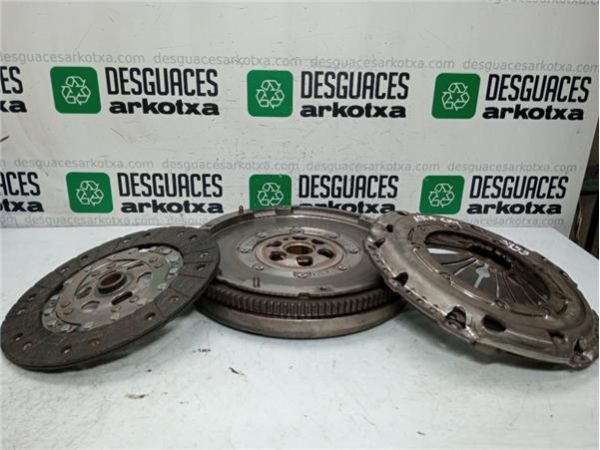 KIT EMBRAGUE COMPLETO Seat Altea 1.6 TDI XL (5P5) 105CV (2009-2015) (77 KW) - 39033 / 4T2721 3082001409 SACHS