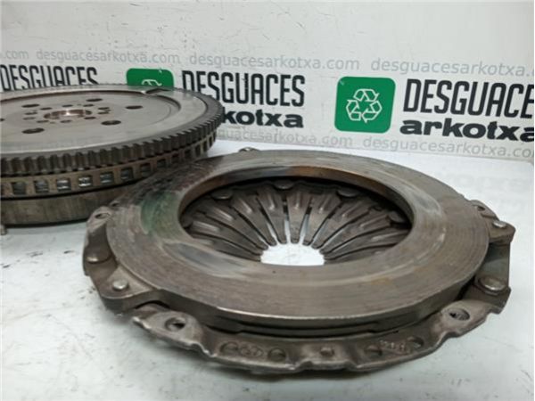KIT EMBRAGUE COMPLETO Audi A6 Berlina (4F2)(2004-) 2.4 [2,4 Ltr. - 130 kW V6 24V CAT (BDW)] - 39035 / Luk