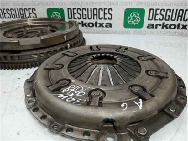 KIT EMBRAGUE COMPLETO Audi A6 Berlina (4F2)(2004-) 2.4 [2,4 Ltr. - 130 kW V6 24V CAT (BDW)] - 39035 / Luk