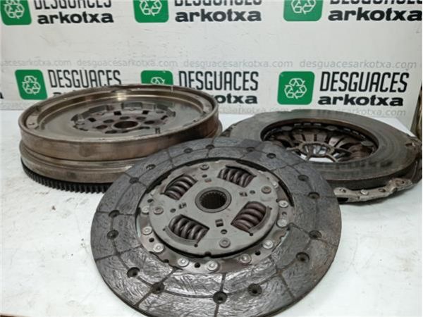 KIT EMBRAGUE COMPLETO Mitsubishi Outlander (CW0)(2007-) 2.2 DI-D Kaiteki Plus [2,2 Ltr. - 115 kW DI-D CAT] - 39039 / 964