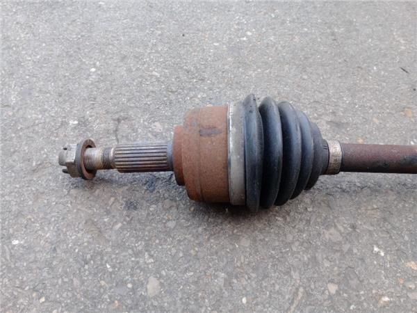 PALIER DEL. DCHO. Renault Megane 1.5 DCI III (90CV) (2008 2022) (66 KW) - 39065 / 8200788674