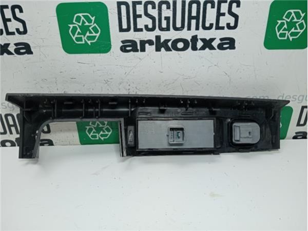 MANDO ELEVALUNAS DEL. IZDO. Skoda Superb 2.0 TDI COMBI II (3T5) 4X4 140CV (09-15) (103 KW) - 39138 / 3T0867197   3T09595