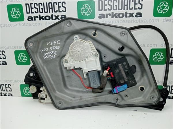 MOTOR ELEVALUNAS DEL. DCHO. Skoda Superb 2.0 TDI COMBI II (3T5) 4X4 140CV (09-15) (103 KW) - 39208 / 8K0959802A   8X0959