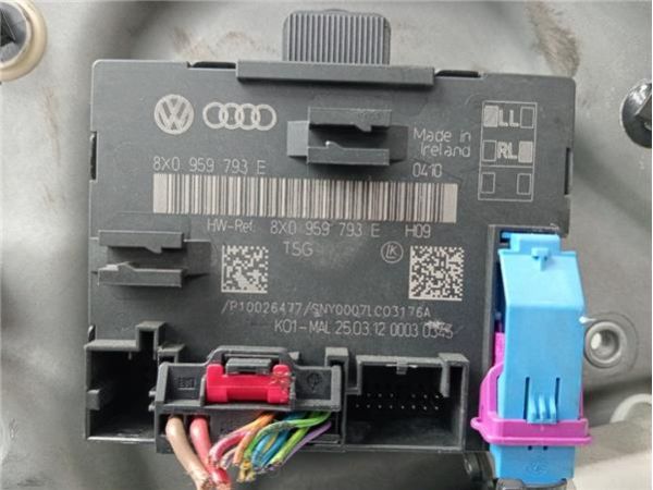 MOTOR ELEVALUNAS DEL. IZDO. Skoda Superb 2.0 TDI COMBI II (3T5) 4X4 140CV (09-15) (103 KW) - 39211 / 8K0959801A   8X0959