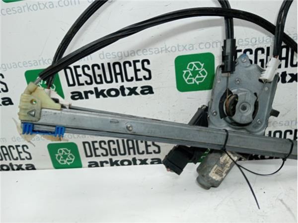 ELEVALUNAS ELECTRICO DCHO. Renault Laguna II Grandtour (KG0)(2001-) 2.0 Privilege Luxe [2,0 Ltr. - 127 kW dCi Diesel FAP