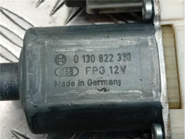 MOTOR ELEVALUNAS TRA. DCHO. Ford Focus Berlina (CAP)(08.2004-) 1.6 Sport [1,6 Ltr. - 80 kW TDCi CAT] - 39249