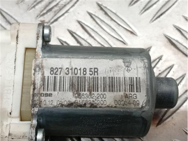 MOTOR ELEVALUNAS TRA. IZDO. Renault Megane III Sport Tourer (2009-) 1.6 Privilege [1,6 Ltr. - 96 kW dCi Diesel FAP] - 39