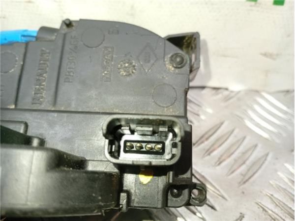 CERRADURA PUERTA DEL. IZDA. Renault Megane III Sport Tourer (2009-) 1.6 Privilege [1,6 Ltr. - 96 kW dCi Diesel FAP] - 39