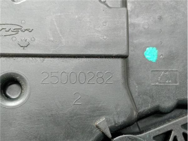 CERRADURA PUERTA CORREDERA DCHA. Chrysler Grand Voyager (RT)(2008-) 2.8 LX [2,8 Ltr. - 120 kW CRD CAT] - 39333 / 2500028