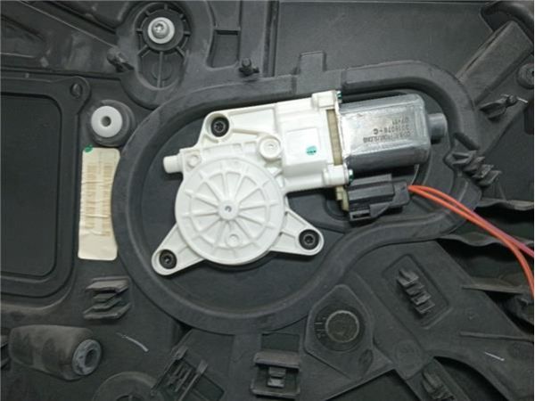 ELEVALUNAS ELECTRICO TRA. DCHO. Chrysler Grand Voyager (RT)(2008-) 2.8 LX [2,8 Ltr. - 120 kW CRD CAT] - 39348 / 3018076C