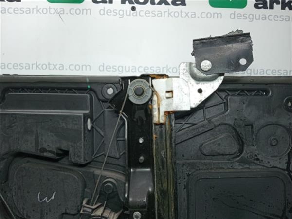 ELEVALUNAS ELECTRICO TRA. DCHO. Chrysler Grand Voyager (RT)(2008-) 2.8 LX [2,8 Ltr. - 120 kW CRD CAT] - 39348 / 3018076C