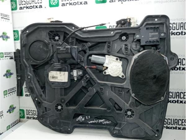 ELEVALUNAS ELECTRICO DEL. IZDO. Chrysler Grand Voyager (RT)(2008-) 2.8 LX [2,8 Ltr. - 120 kW CRD CAT] - 39349 / 3015587D