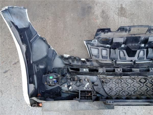 PARAGOLPES DEL. Renault Megane III Sport Tourer (2009-) 1.6 Privilege [1,6 Ltr. - 96 kW dCi Diesel FAP] - 39418