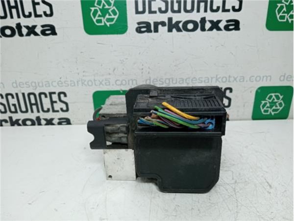 NUCLEO ABS Volkswagen Passat Berlina (3B3)(2000-) 2.0 Comfortline [2,0 Ltr. - 85 kW] - 39766 / 8E0614111T  0265202401  0