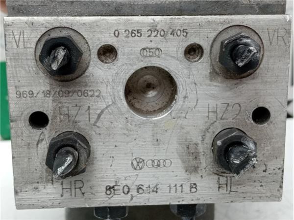 NUCLEO ABS Audi A6 Berlina (4B2)(1997-) 1.8 T [1,8 Ltr. - 110 kW 20V Turbo] - 39771 / 8E0614111B  0265220405   013010810