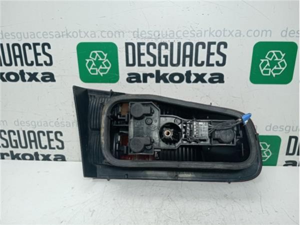 PILOTO PORTON TRA. DCHO. Renault Laguna II (BG0)(2001-) 1.9 Dynamique [1,9 Ltr. - 88 kW dCi Diesel] - 39862 / 8200002476
