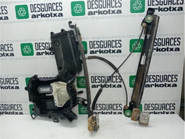 ELEVALUNAS ELECTRICO DEL. DCHO. Seat Leon (1P1)(05.2005-) 2.0 Stylance / Style [2,0 Ltr. - 103 kW TDI] - 39930 / 1T09597