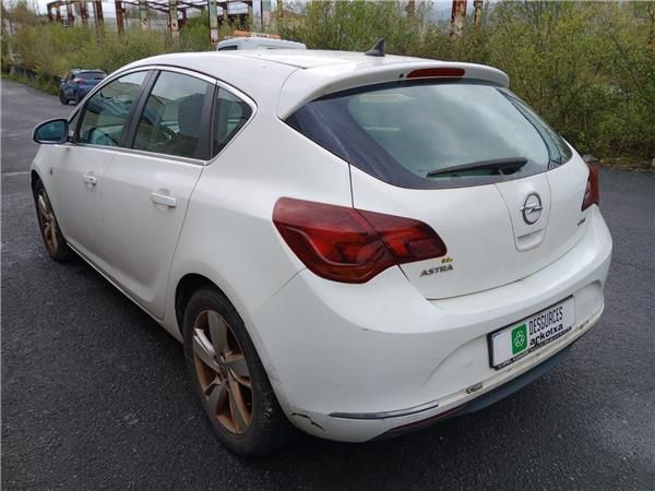 Opel Astra J Berlina 5p (12.2009->)1.7 Sportive [1,7 Ltr. - 96 kW 16V CDTI]  - 4717