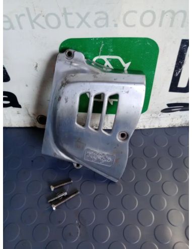 TAPA PIÑON DE ATAQUE CON SUS TORNILLOS