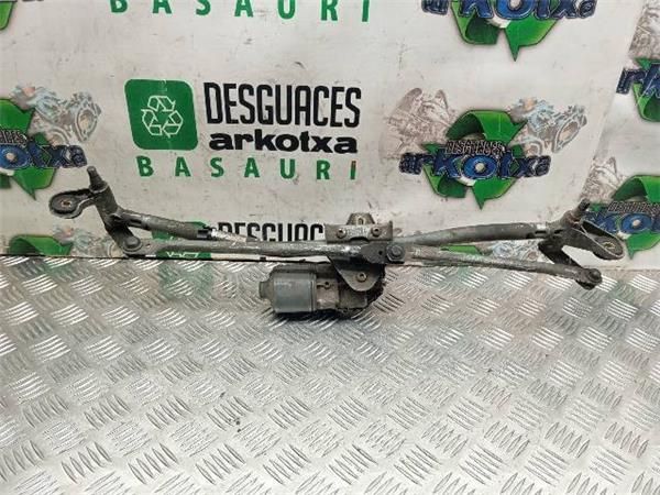 MOTOR LIMPIAPARABRISAS DEL. Audi A4 1.8  TURBO (8E) (110 KW) - 26584 / AVJ 2