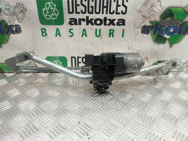 MOTOR LIMPIAPARABRISAS DEL. Volkswagen Polo 1.9 SDI (9N1) (2001-2005) (47 KW) - 26638 / ASY