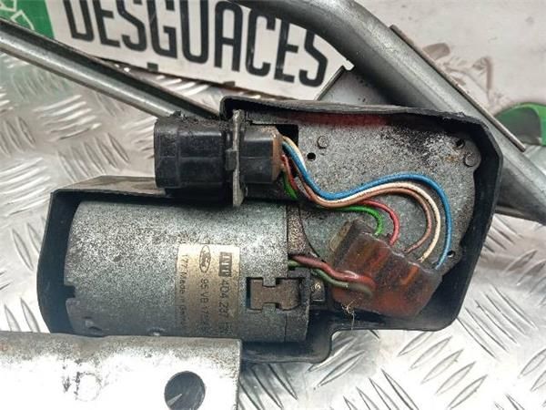 MOTOR LIMPIAPARABRISAS DEL. Ford Transit 2.5 D (55,9 KW) - 26746 / 4HB