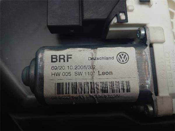 MOTOR ELEVALUNAS TRA. IZDO. Seat Leon 2.0 TDI (1P1) 140CV (2005-2010) (103 KW) - 26768 / BKD 2