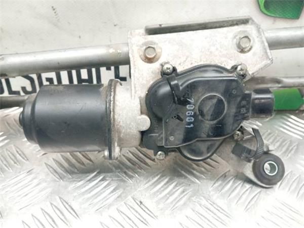 MOTOR LIMPIAPARABRISAS DEL. Nissan Navara 2.5 DCI (D40) 171CV (2006-2010) (126 KW) - 26786 / YD25