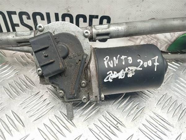 MOTOR LIMPIAPARABRISAS DEL. Fiat Punto 1.4 G (199) (2005-2011) 95CV (70 KW) - 26798 / 199A6000
