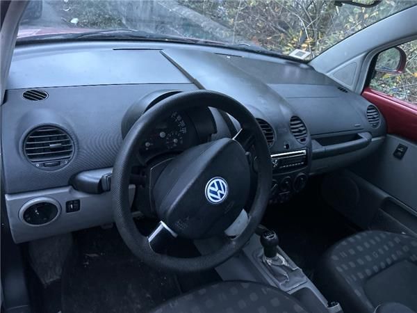 Volkswagen New Beetle Berlina (9C1/1C1)(1999->)2.0 [2,0 Ltr. - 85 kW]  - 4453